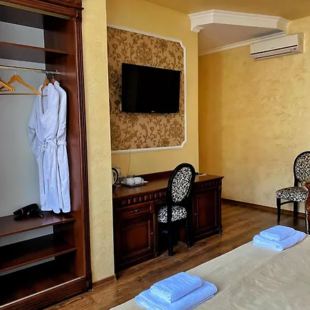 39 Hotell 3*